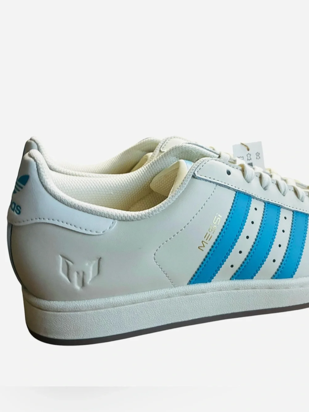 adidas Superstar Lionel Messi Argentina Size 9.5 men/ 10.5 women (US) NEW